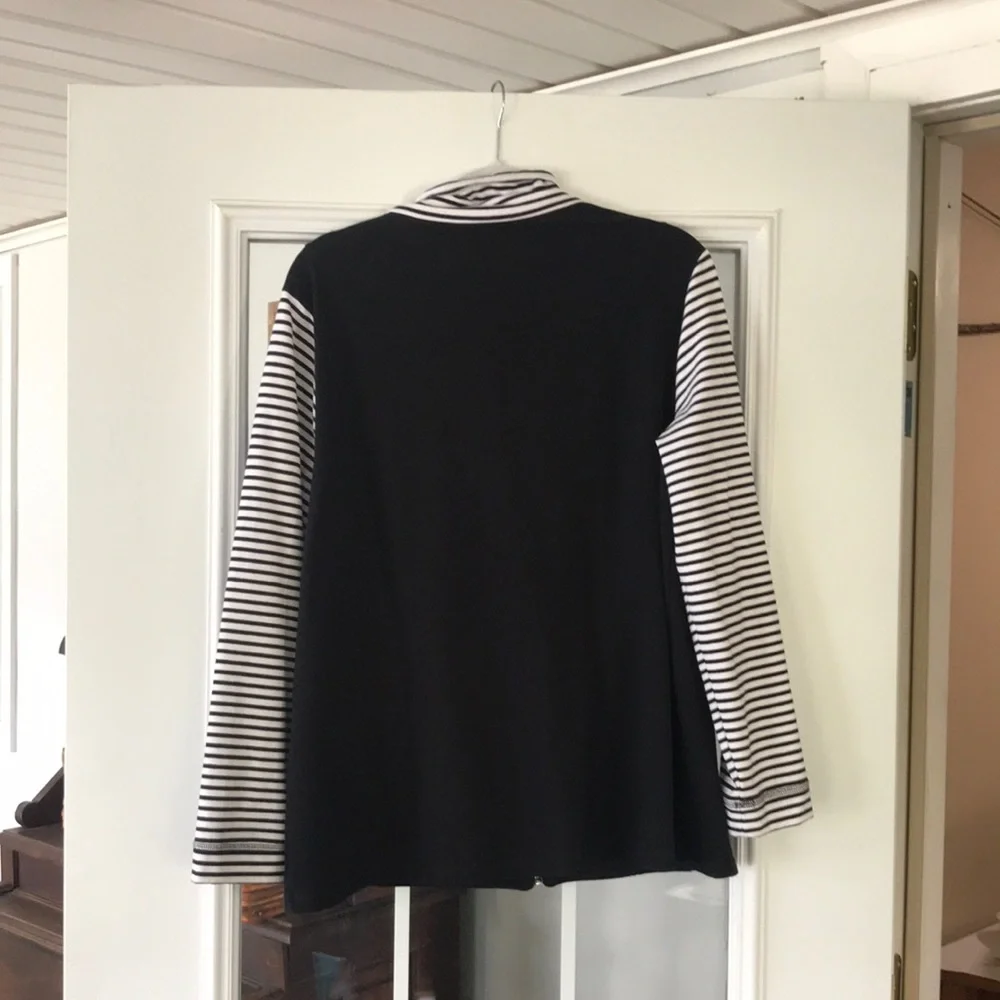 Chico’s Zenergy Striped Black and‎ White Women's Jacket
